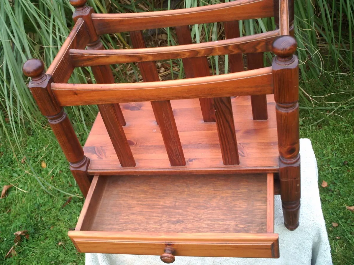 vintage magazine rack - Image 2