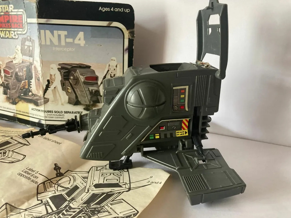 Vintage Star Wars Kenner INT-4 Near CIB Complete - Image 1