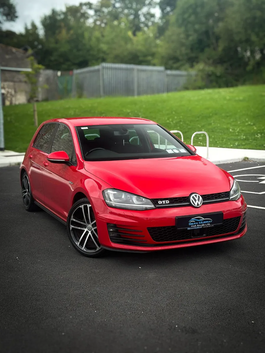 Volkswagen Golf 2014 - Image 1