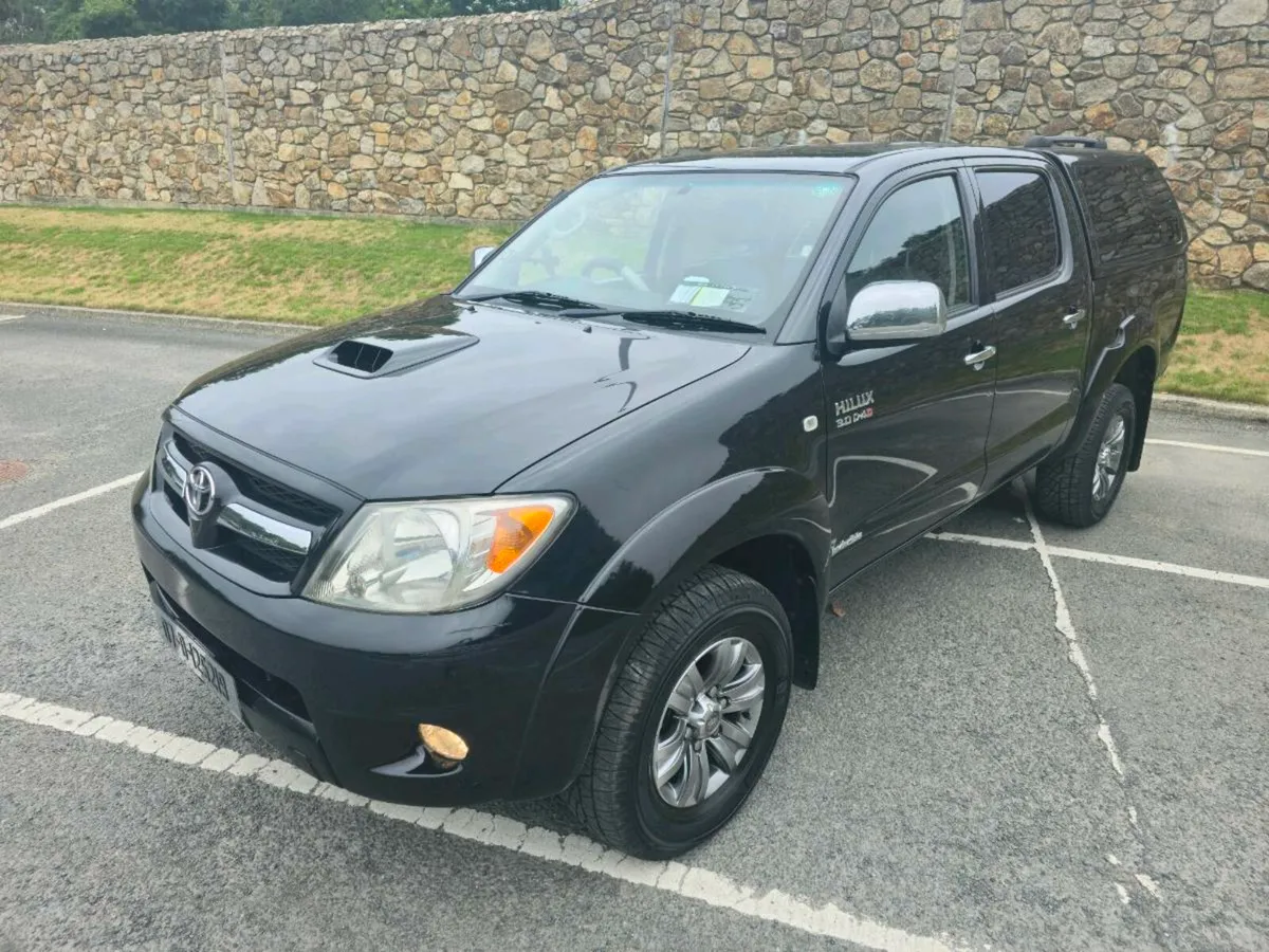 2007 TOYOTA HILUX 3.0D4D AUTO INVINCIBLE LOW MILES - Image 4
