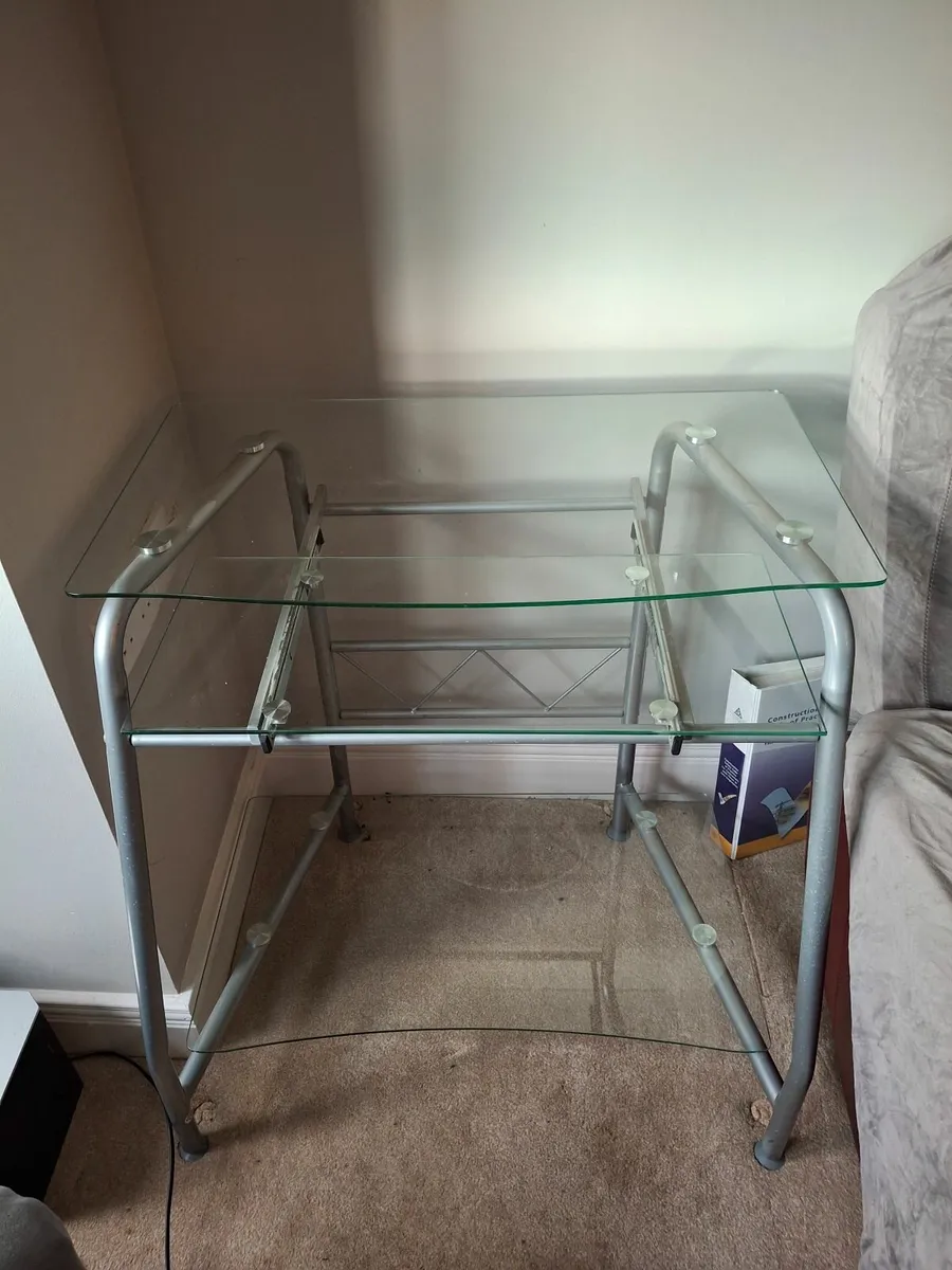 Computer Desk - Image 4