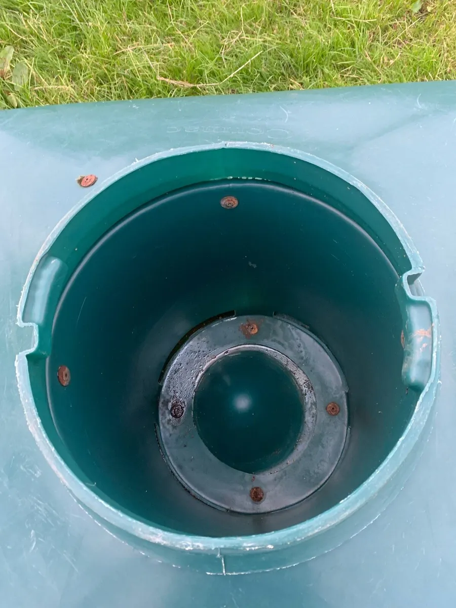 Sheep feeder - Image 3