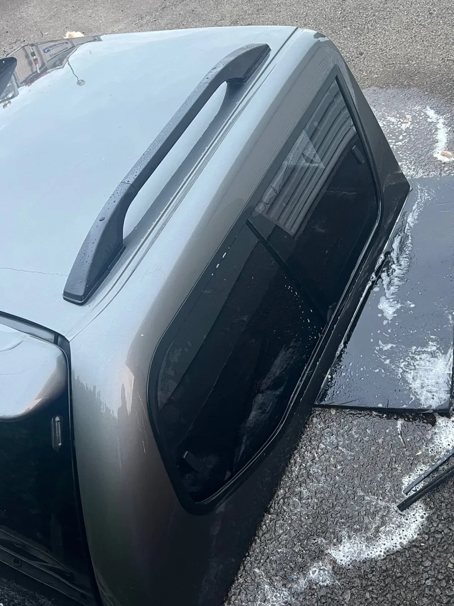 Volkswagen Amarok 2015 - Image 1