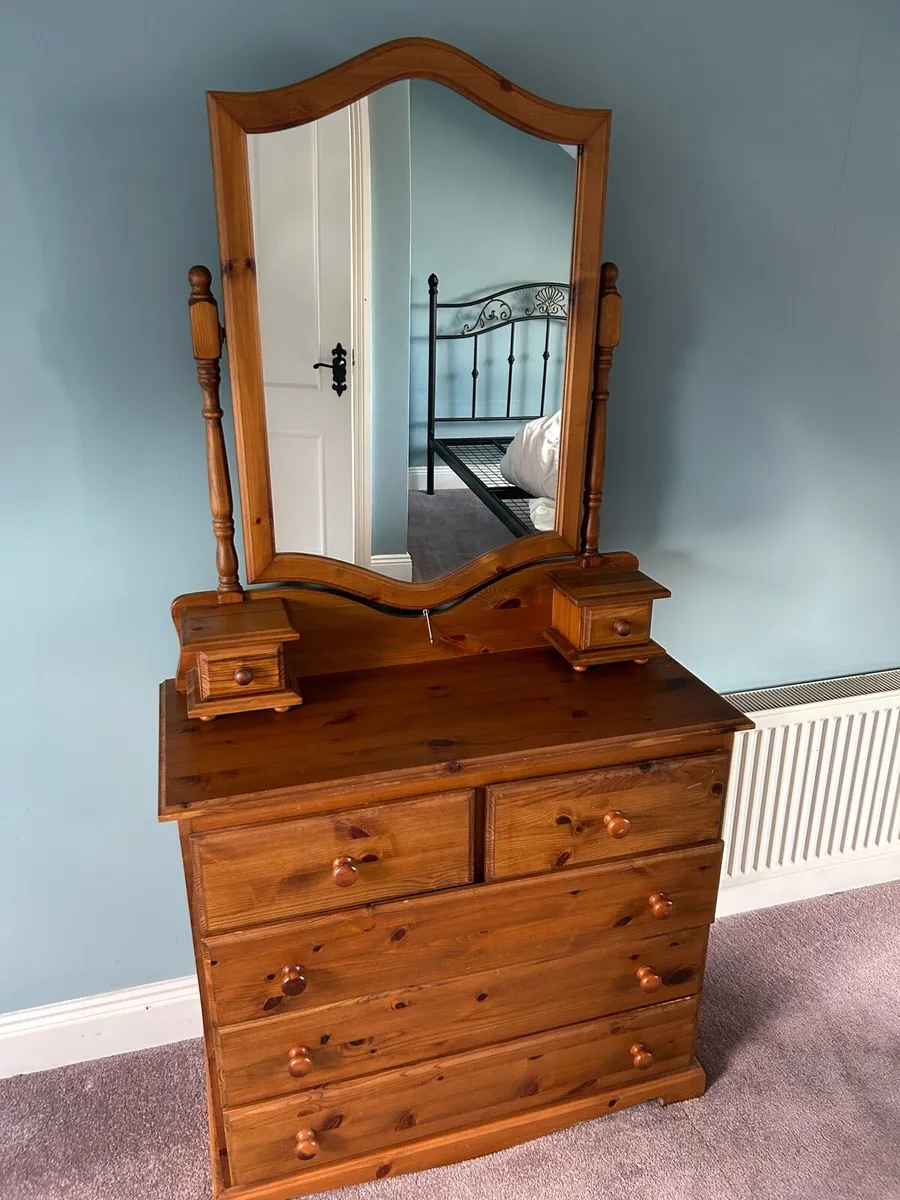 Large Pine wood dresser - Image 1