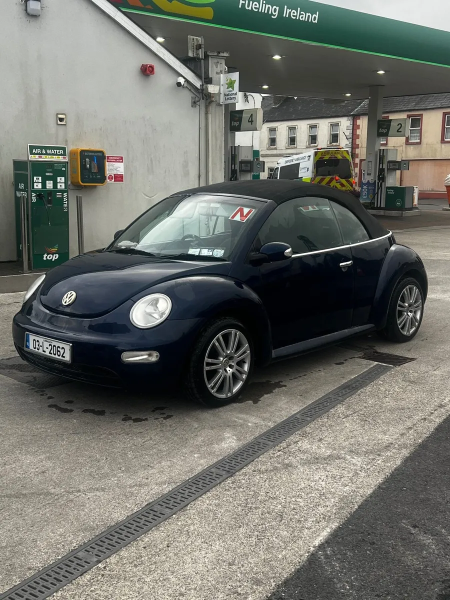 Volkswagen Beetle 2003 - Image 1