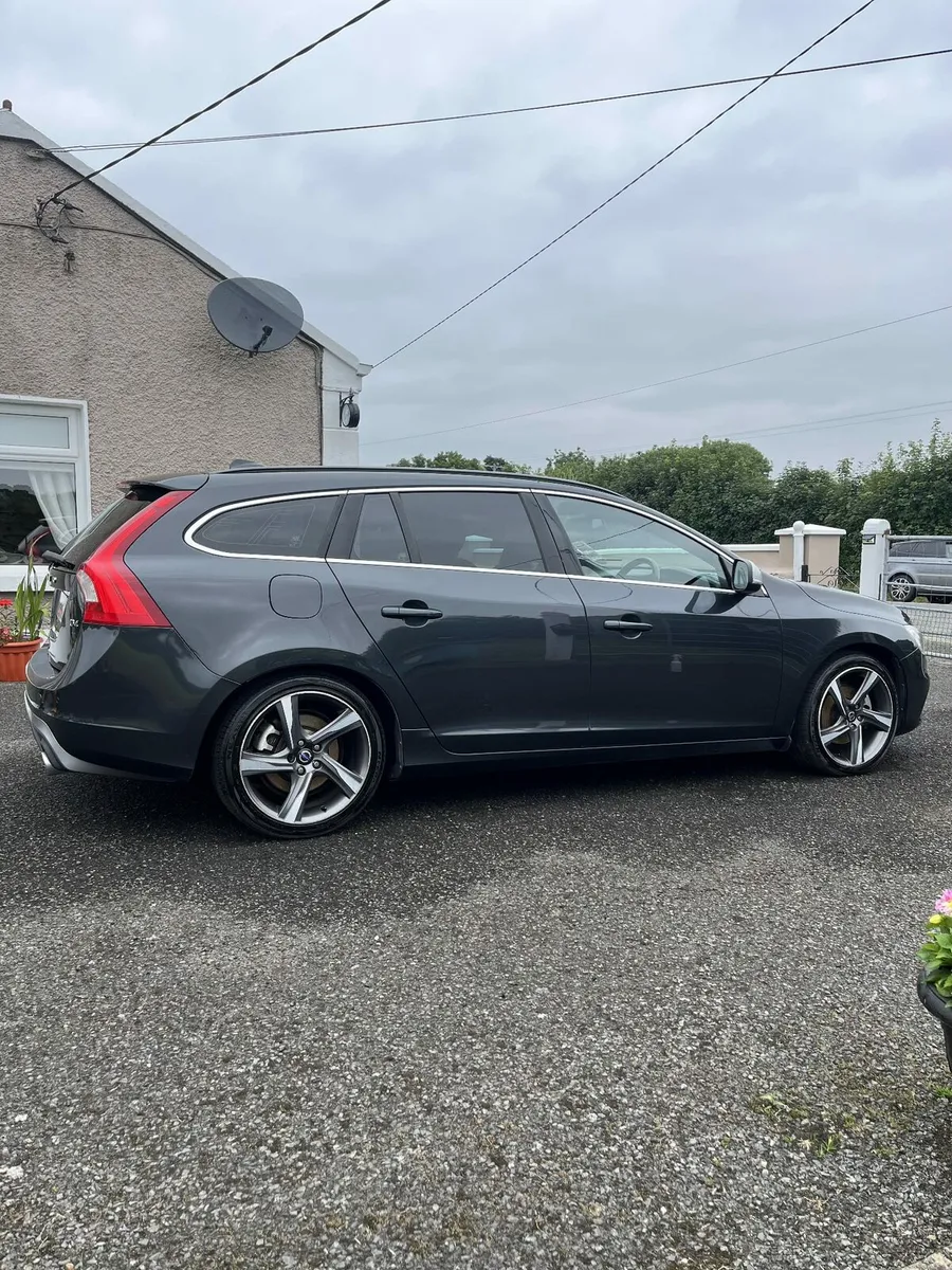 2014(142)Volvo V60 rdesign full 1 year NCT&Tax - Image 3