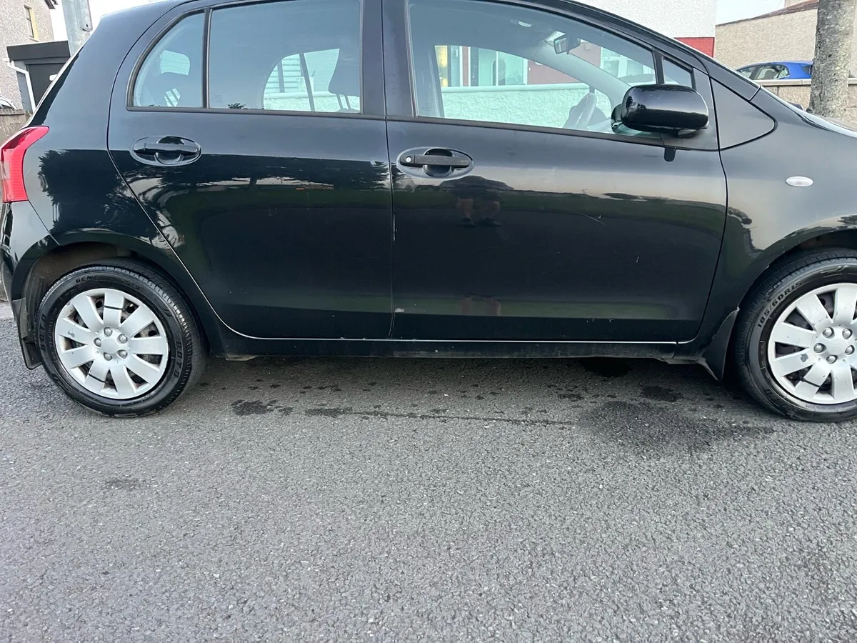 Toyota Yaris - Image 1