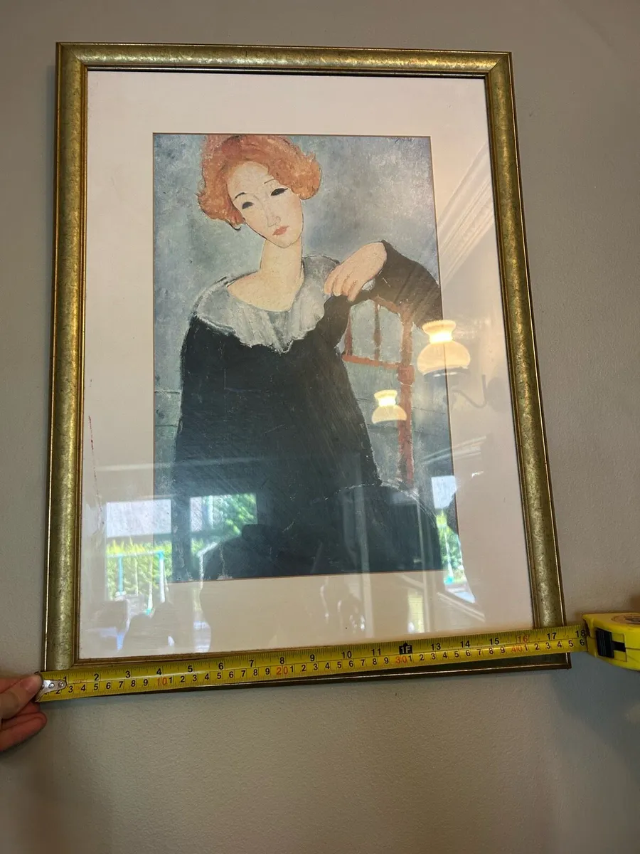 Painting of woman with frame - Image 2