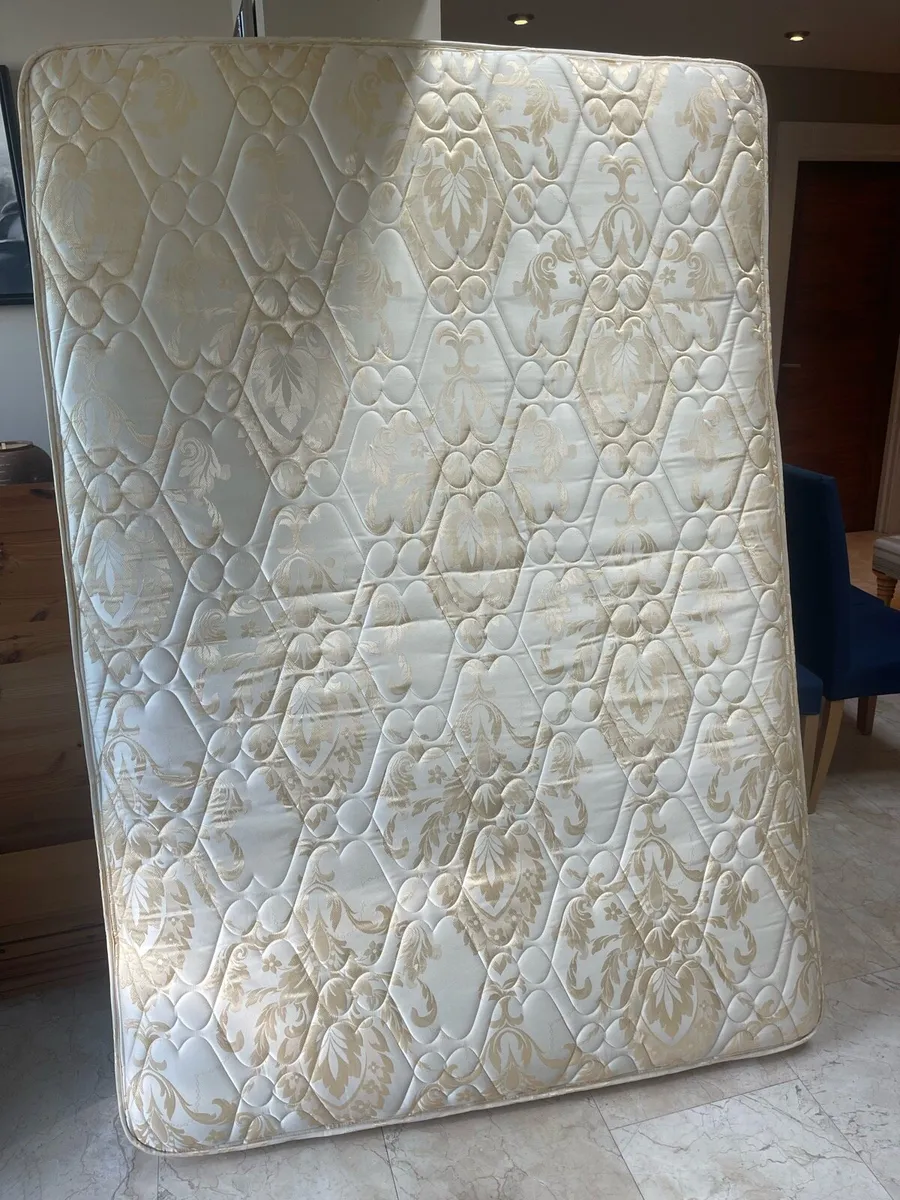 Very Clean 4 Foot 6” Double Mattress - Can Deliver - Image 1