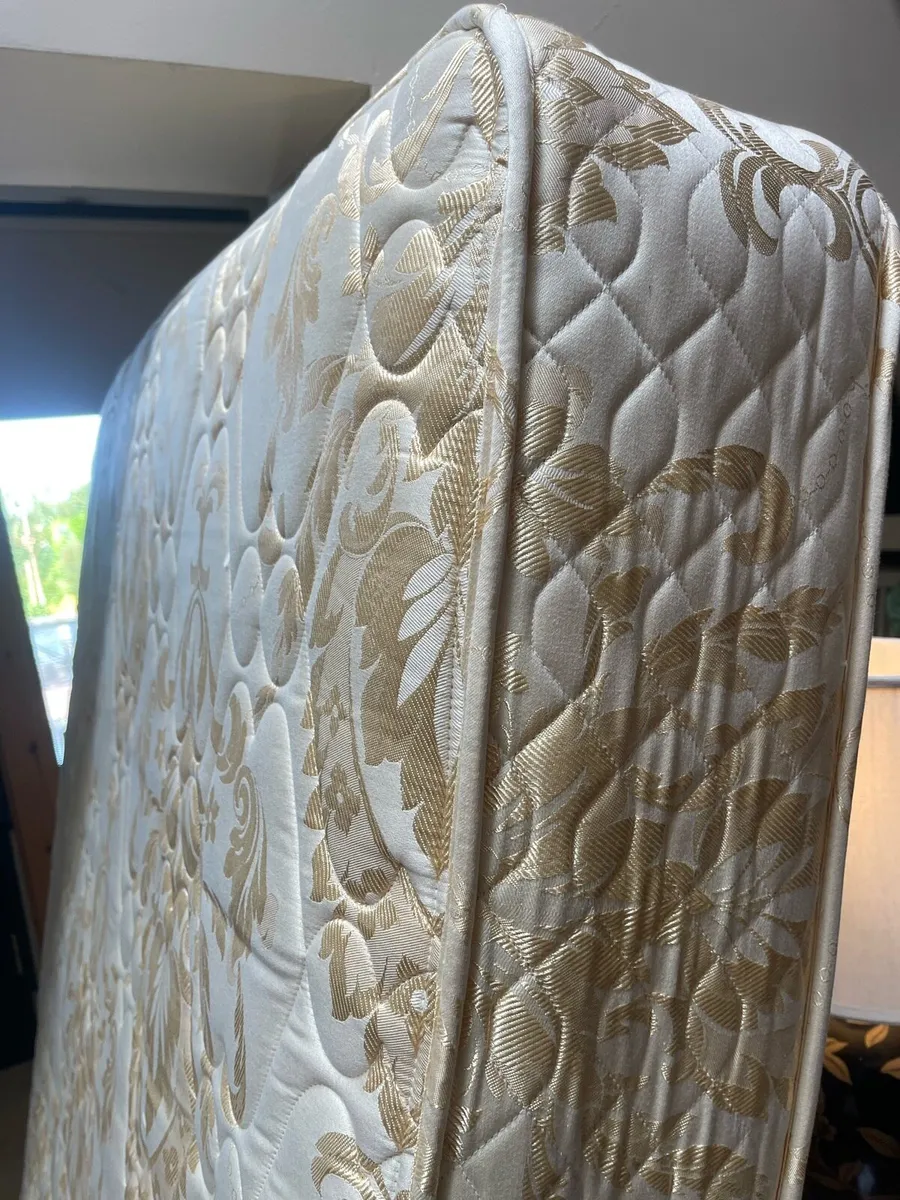Very Clean 4 Foot 6” Double Mattress - Can Deliver - Image 3