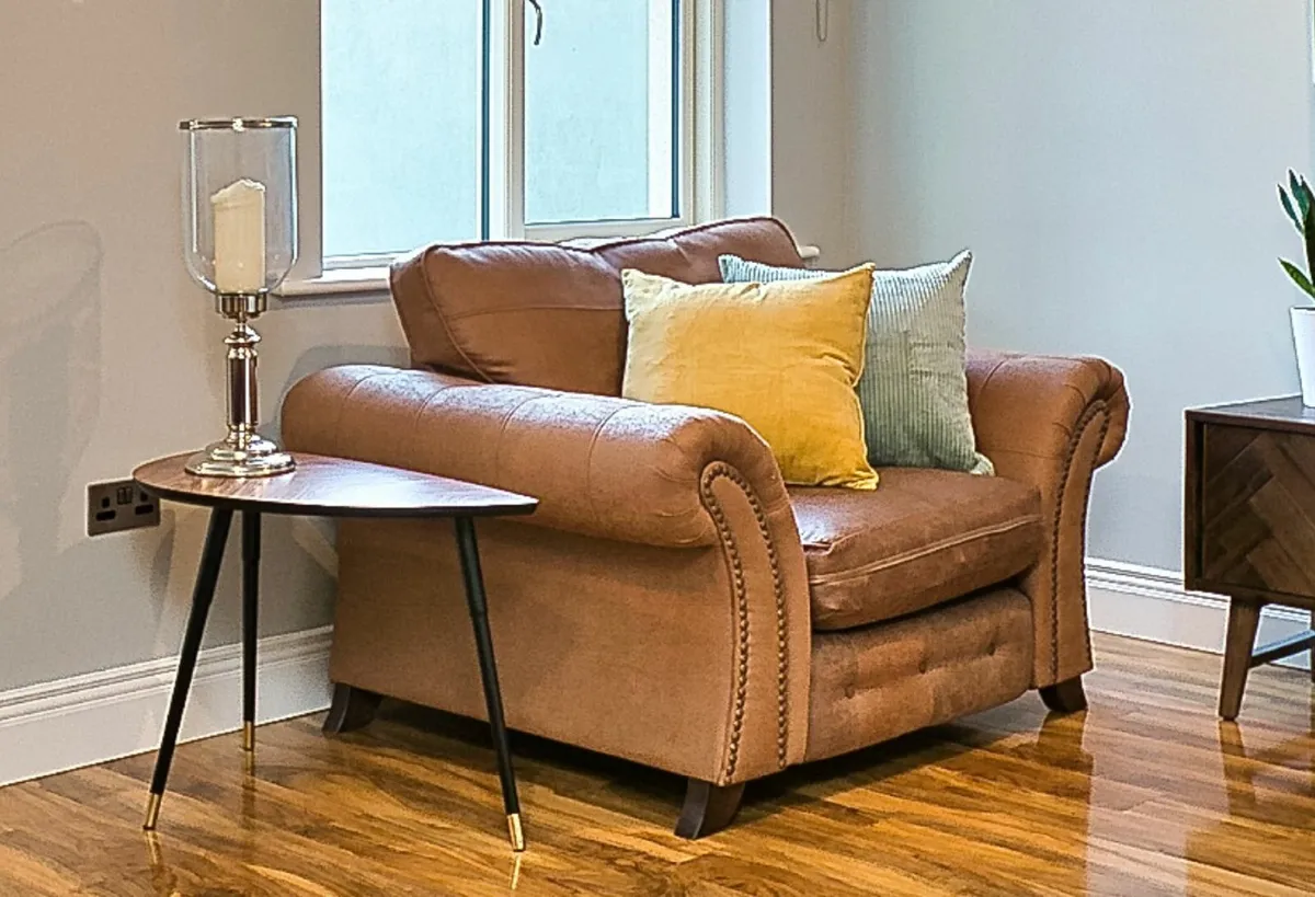 Armchair - Image 1