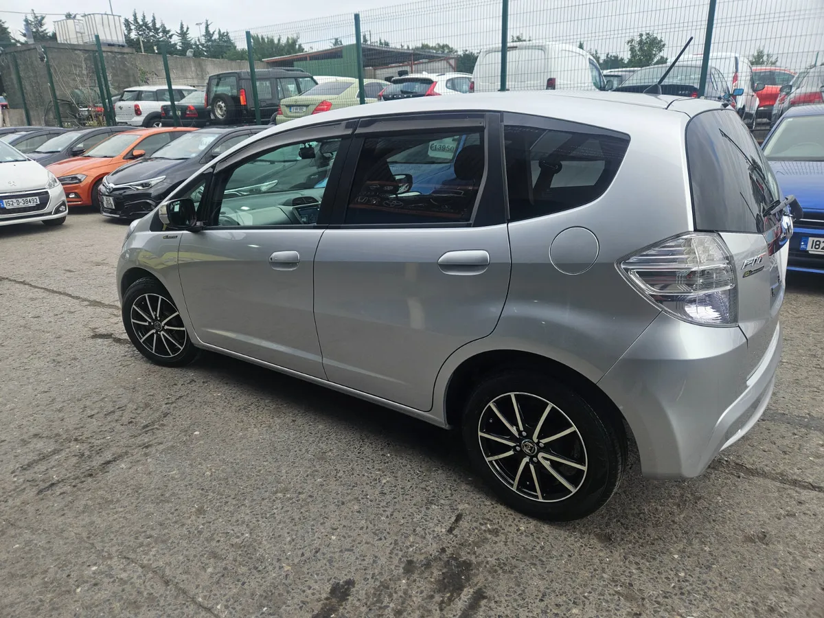 2012 Honda Fit Hybrid Automatic - Image 3