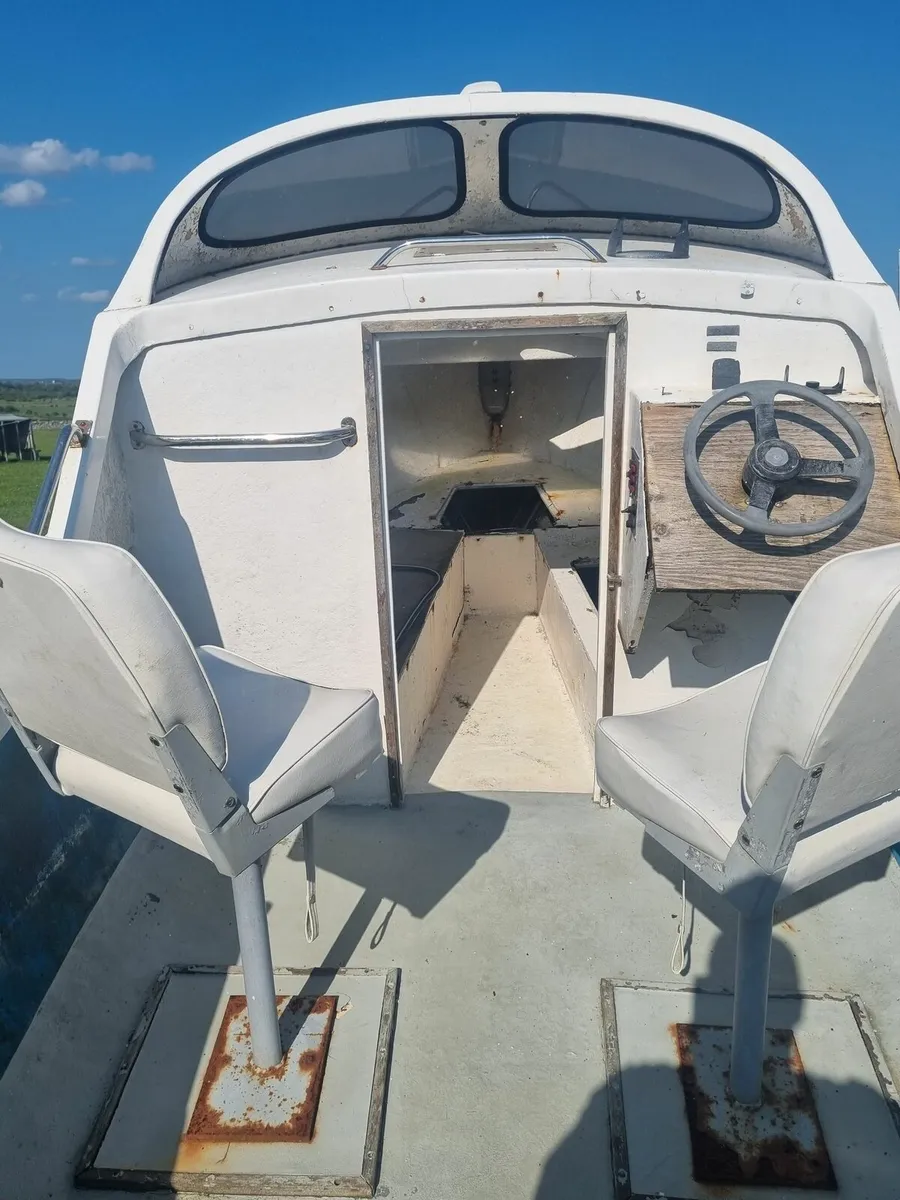 Loftus Bennett 20ft with 40hp Johnson - Image 4