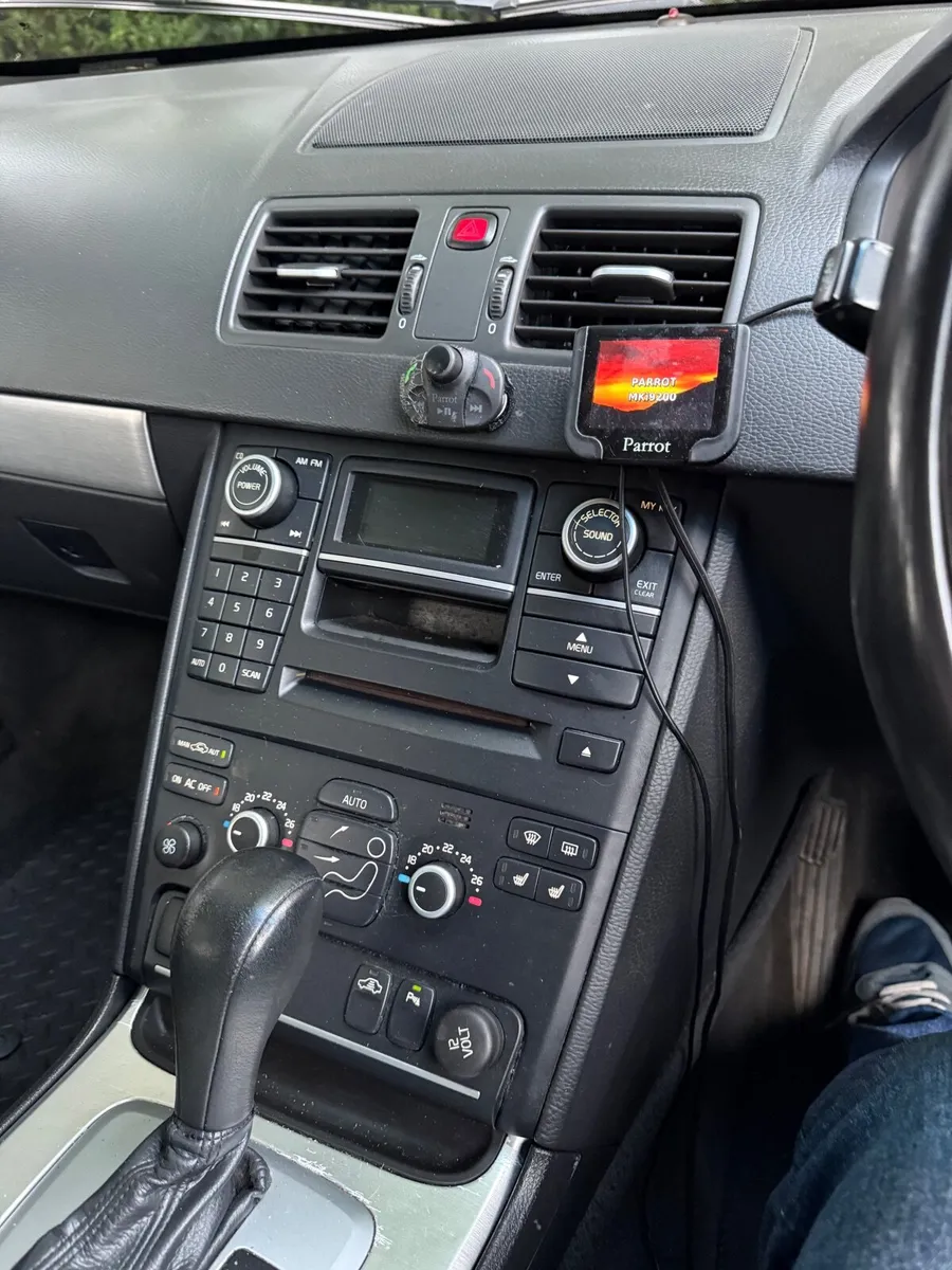 Volvo XC90 2011 - Image 3