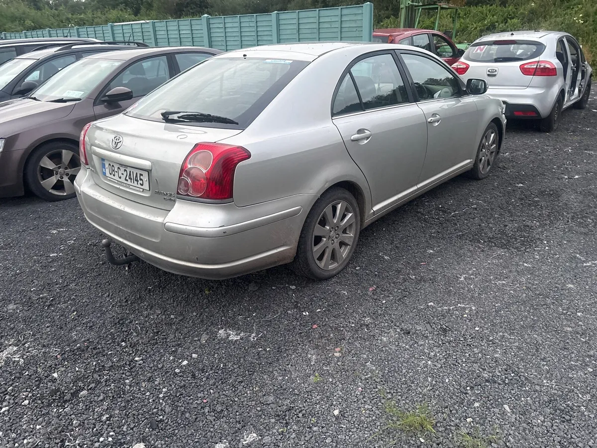 3 x 08 avensis Tr for breaking - Image 1