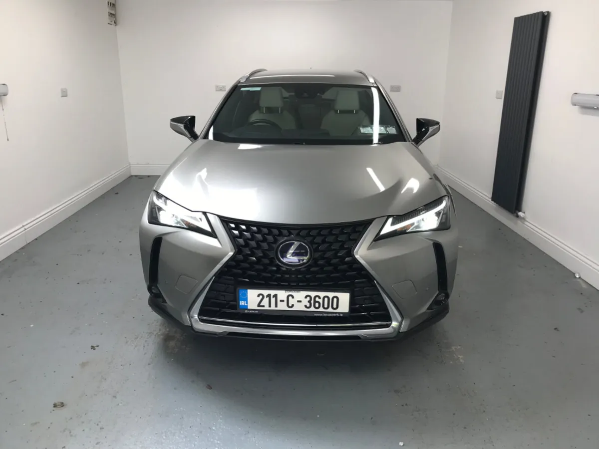 Lexus UX 2021 LUXERY HYBRID AUTO - Image 1
