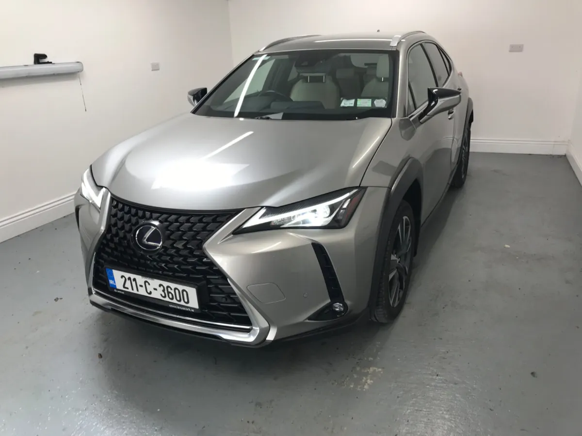 Lexus UX 2021 LUXERY HYBRID AUTO - Image 2