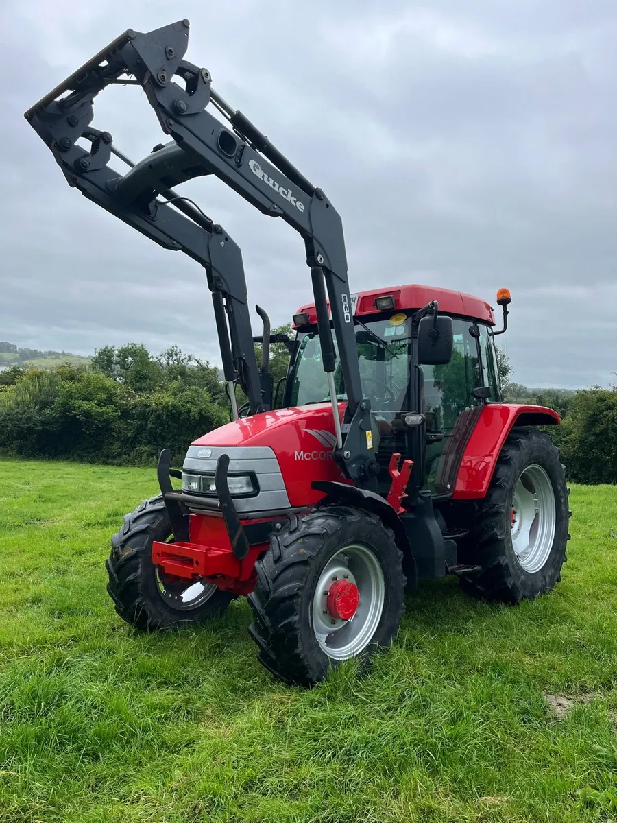 Mc Cormick CX 105 **LOW HOURS** - Image 1