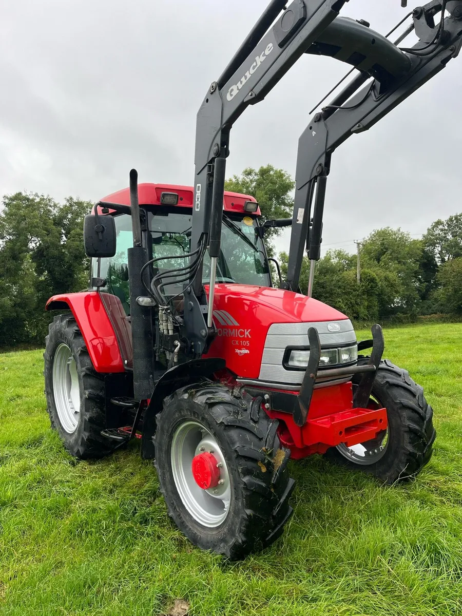 Mc Cormick CX 105 **LOW HOURS** - Image 2
