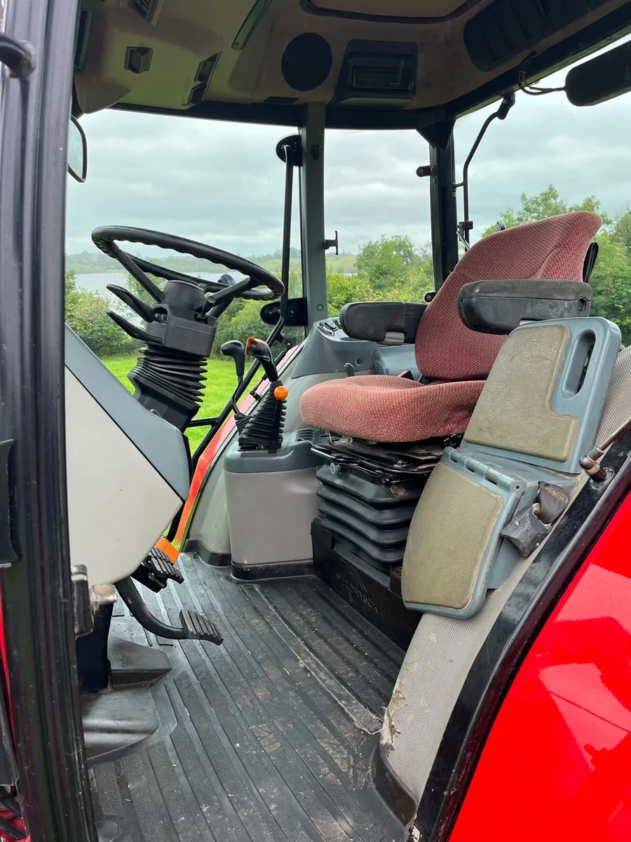 Mc Cormick CX 105 **LOW HOURS** - Image 4