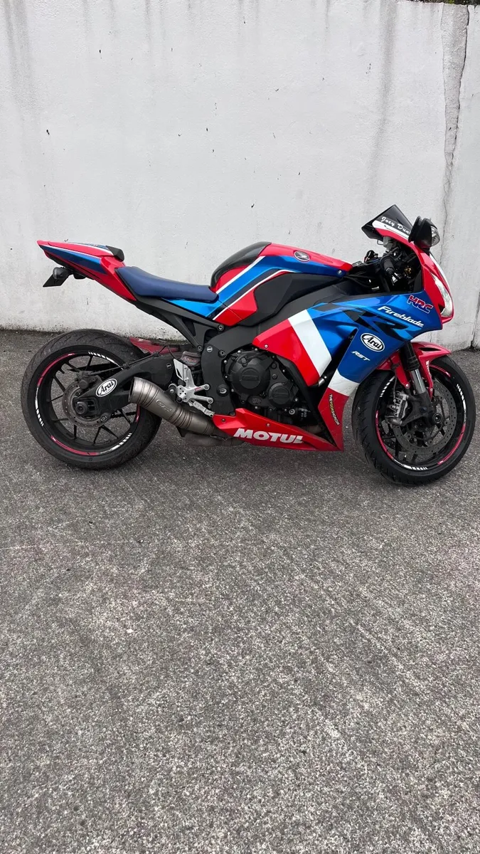 CBR1000RR - Image 1