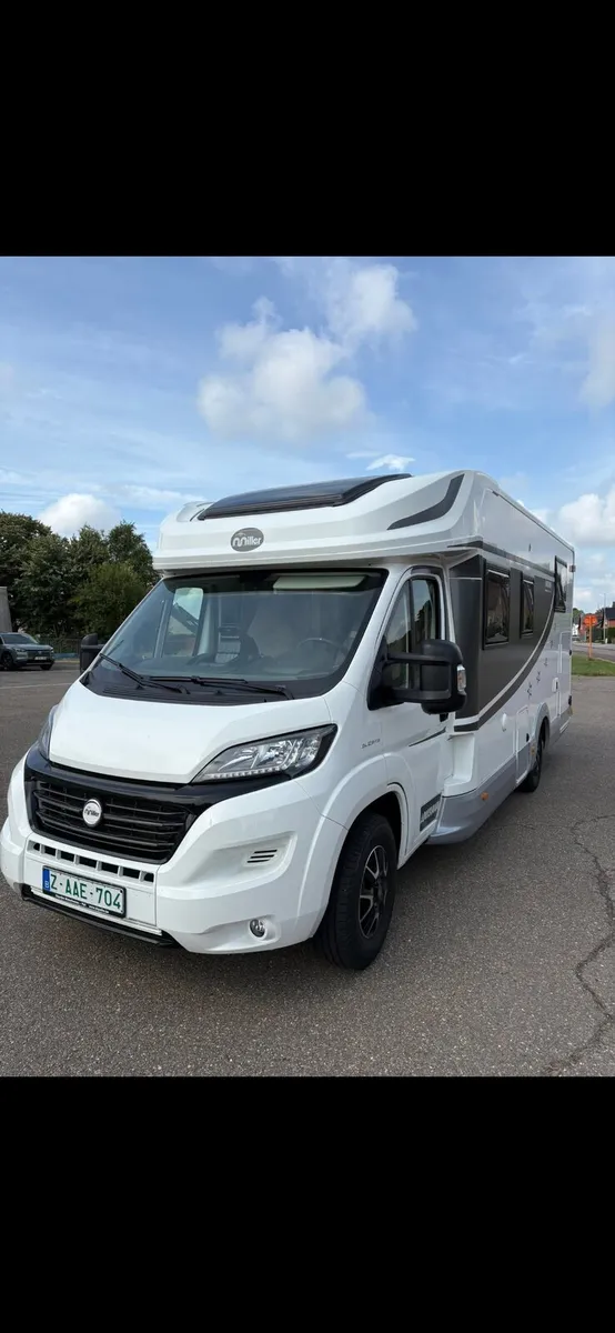 2020 MILLER LOUISIANA 4/5 BERTH ONLY 15000KMS - Image 1