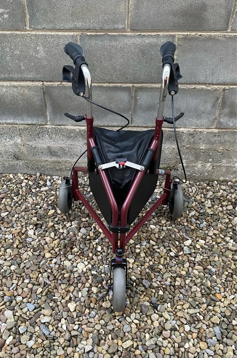 NEW Lightweight Tri Wheel Rollator, Basket & Bag - Image 2