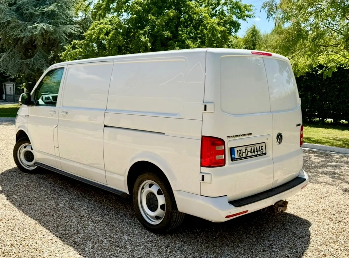 204 BHP   4Motion  VW Transporter  T6 ** 4x4 ** - Image 3