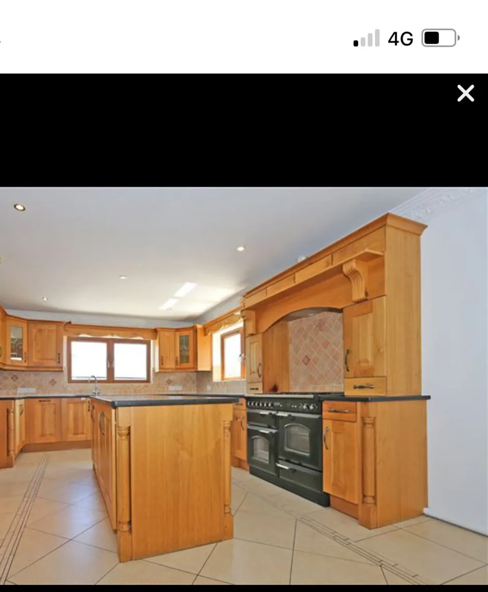 Solid oak kitchen - Image 1