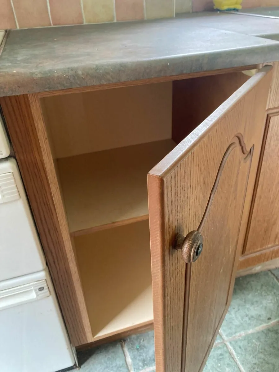Selection of Kitchen Units - Image 2
