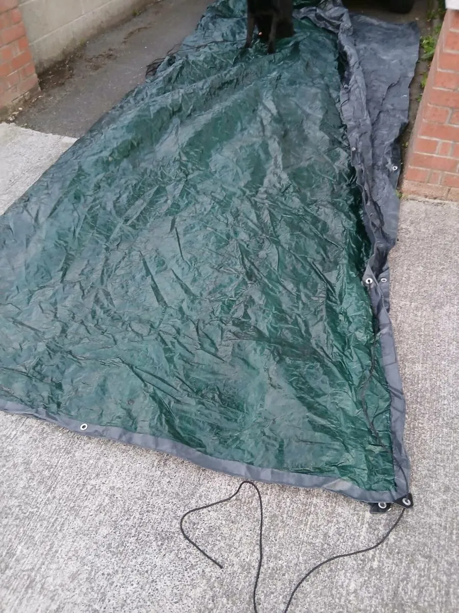 Large rain sheet - Image 2