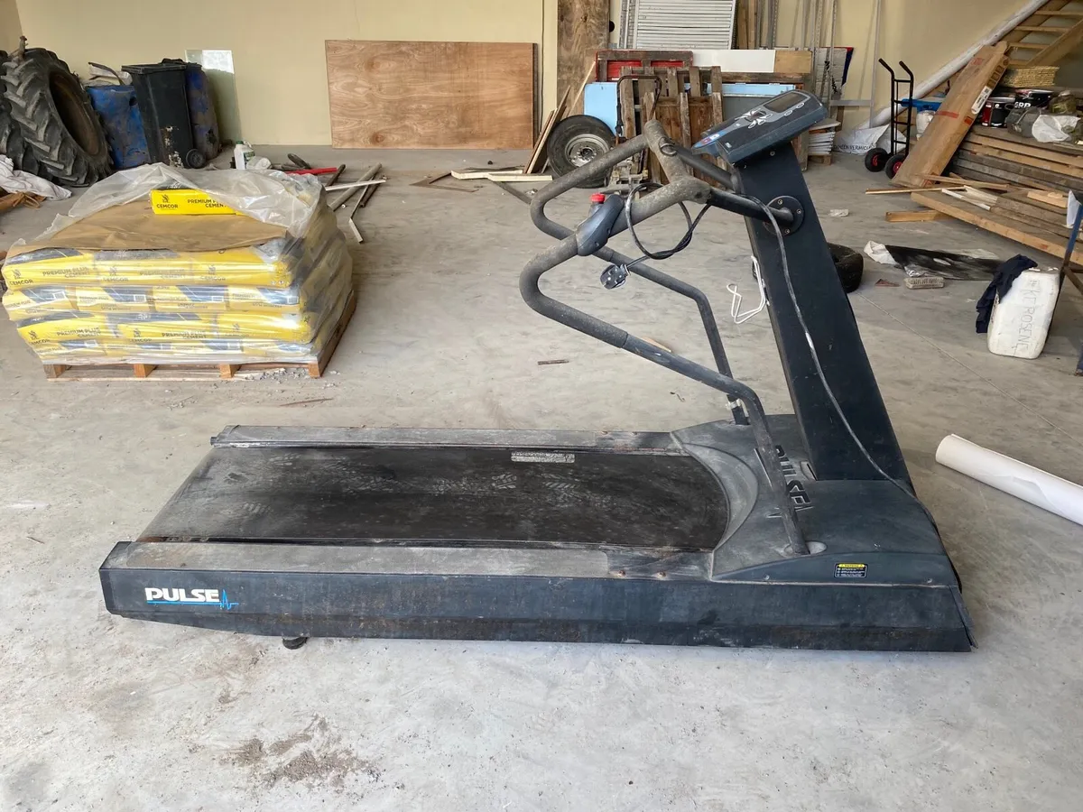 Treadmill - Image 1