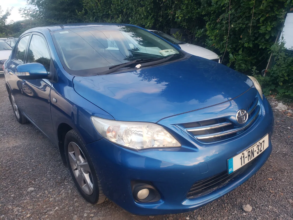 Toyota Corolla 2011 - Image 2