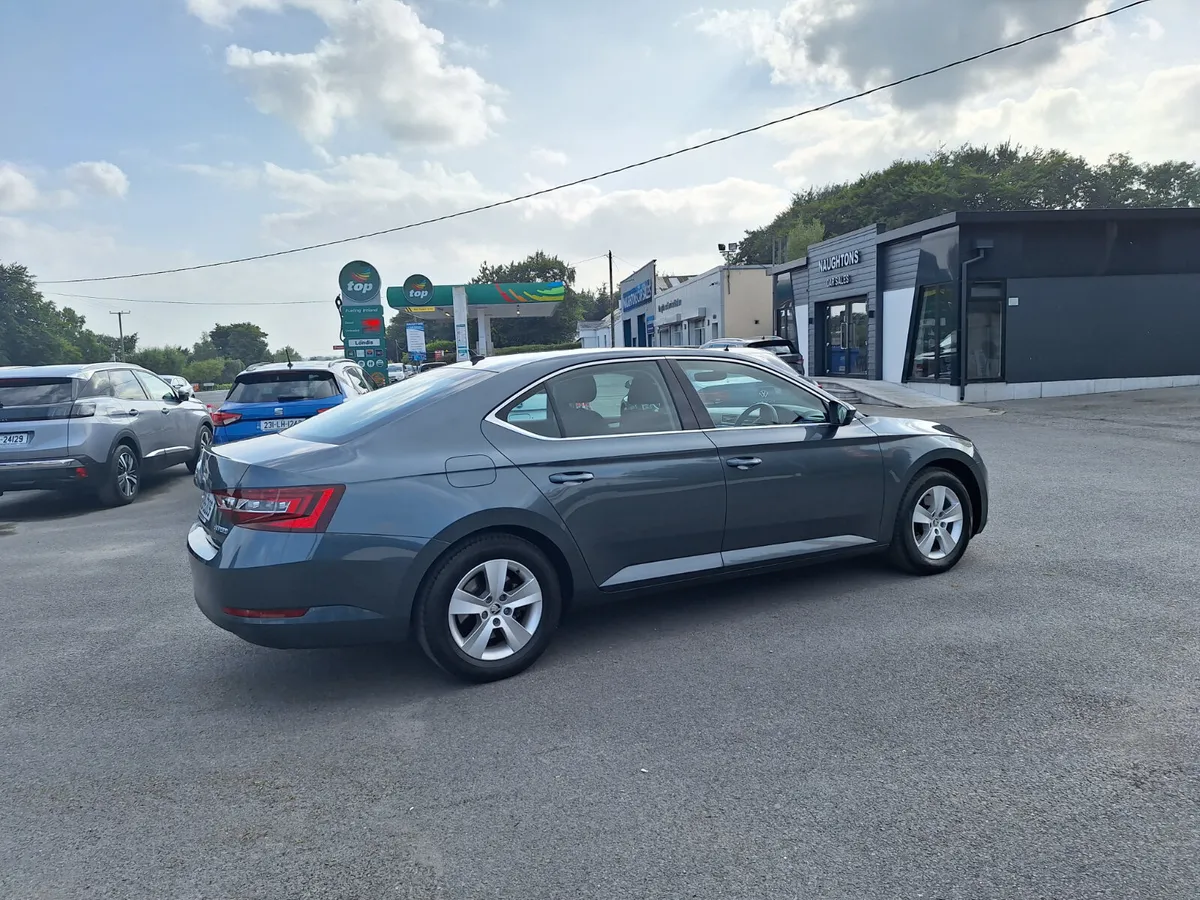 Skoda Superb 2.0 Tdi *High Spec/Heated Seats - Image 3