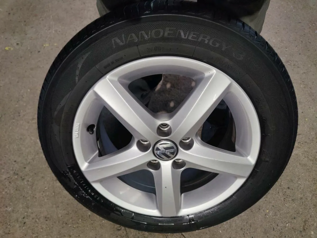 VW POLO 15' GENUINE ALLOYS AND V GOOD TYRES - Image 1