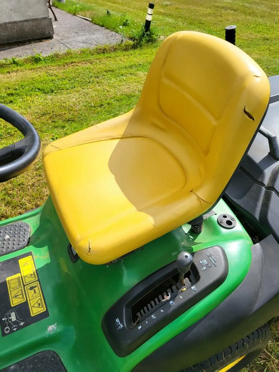 John deere ride on mower - Image 4