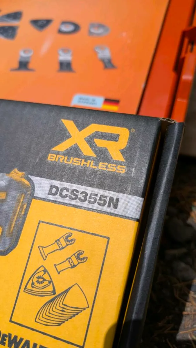 DeWalt Brushless 18v Multitool & Fein Blade set - Image 2