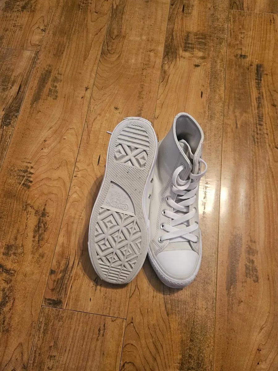 Converse - Image 2