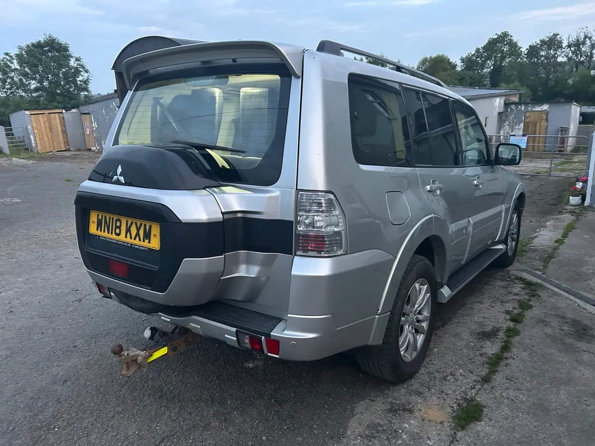 2018 Mitsubishi Pajero 3.2 D auto no offers - Image 1