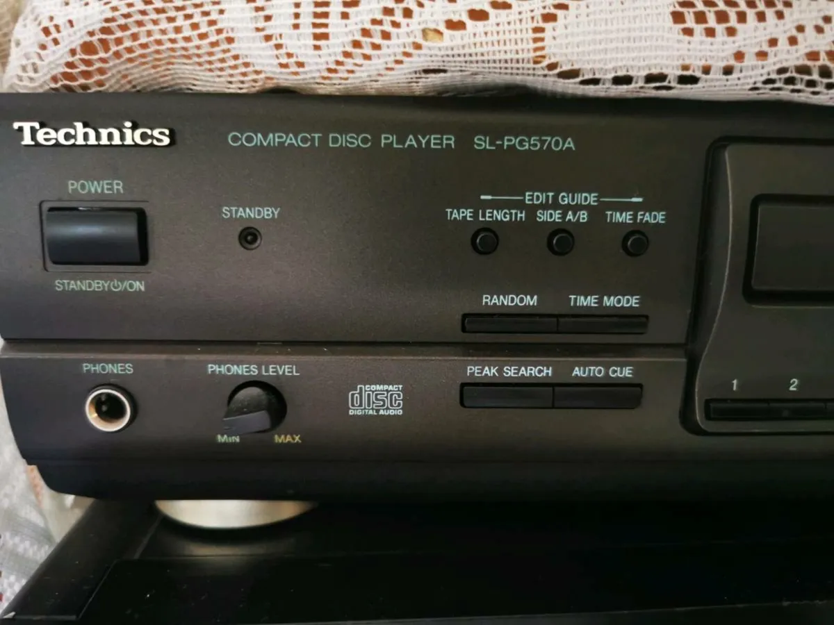 2 X Technics 1X Sony CD Players - Image 3