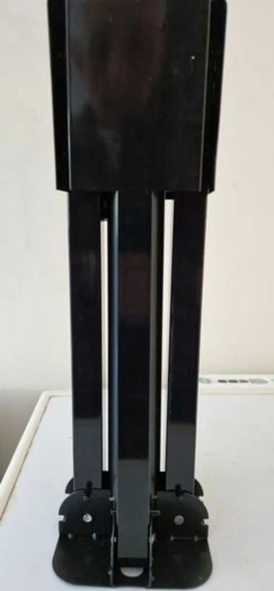 BRAND NEW Foldabe Heavy Parasol Stand High Quality - Image 4