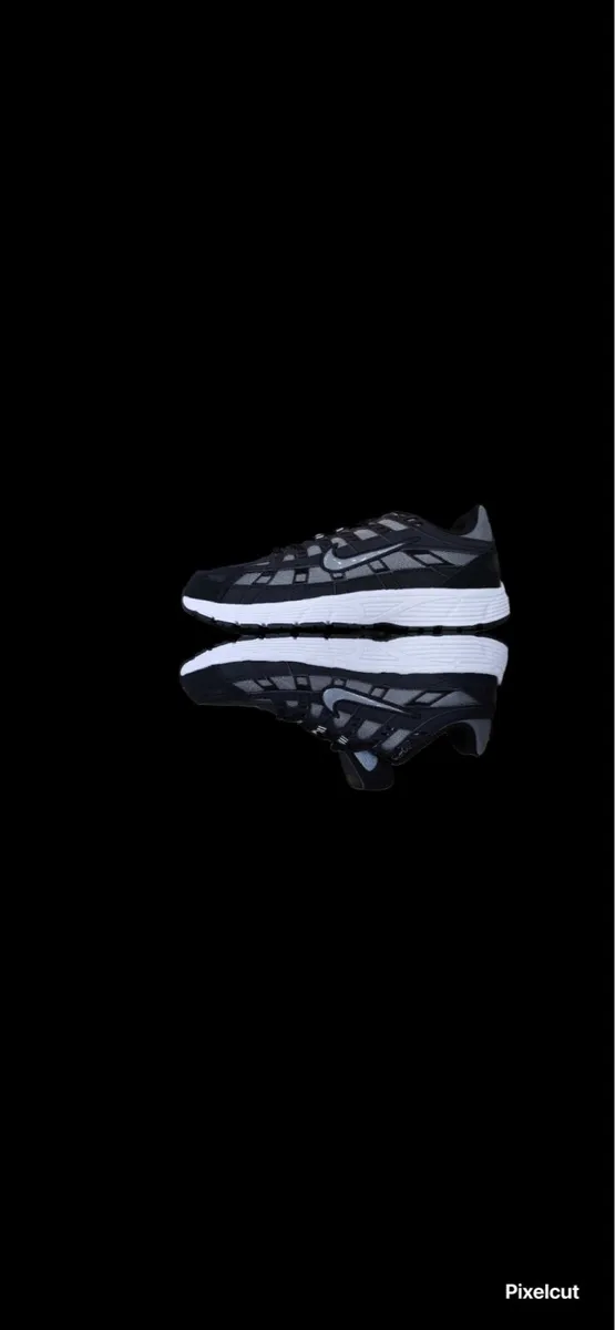 Nike shoes - Image 4