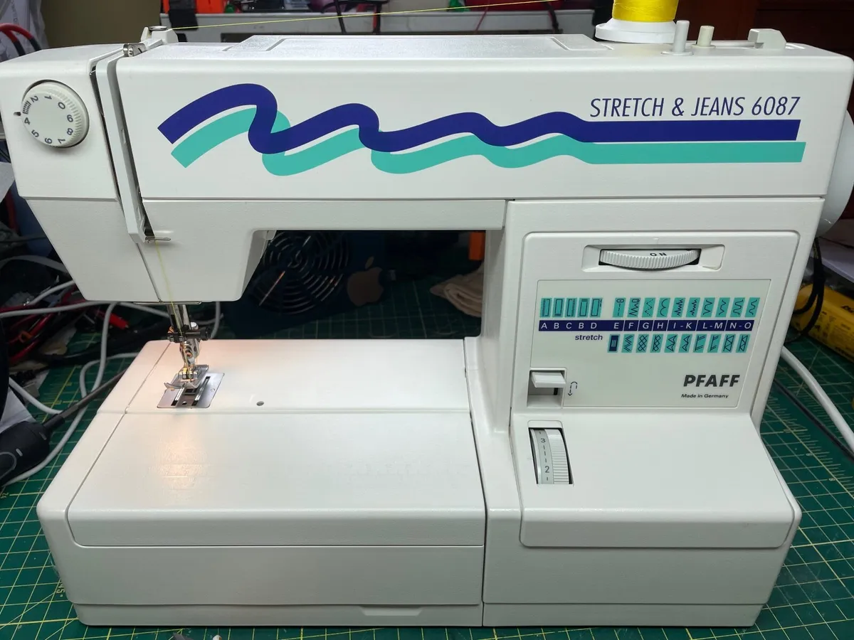 PFAFF 6087 Sewing Machine - Heavy Duty - Serviced - Image 1