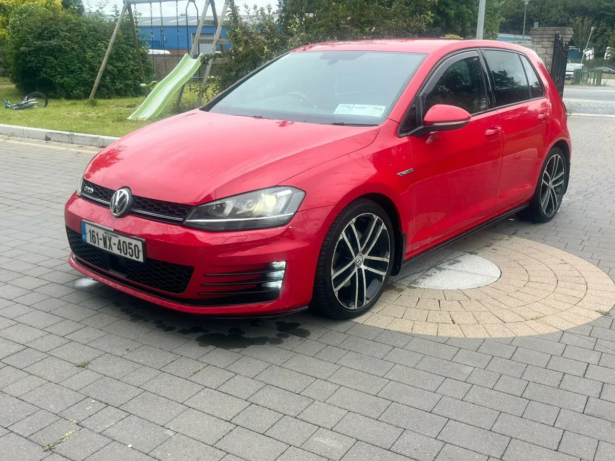 2016 Volkswagen golf GTD AUTOMATIC - Image 1