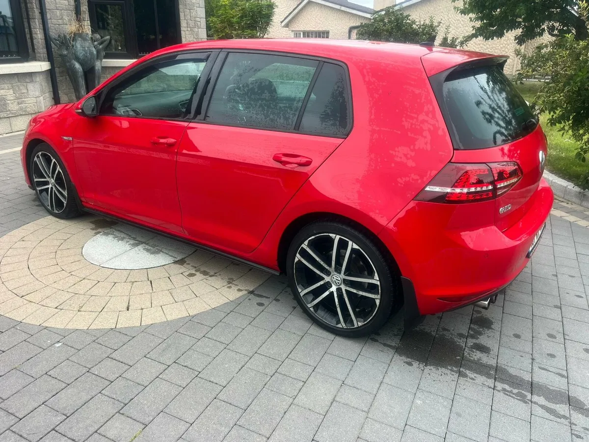 2016 Volkswagen golf GTD AUTOMATIC - Image 4