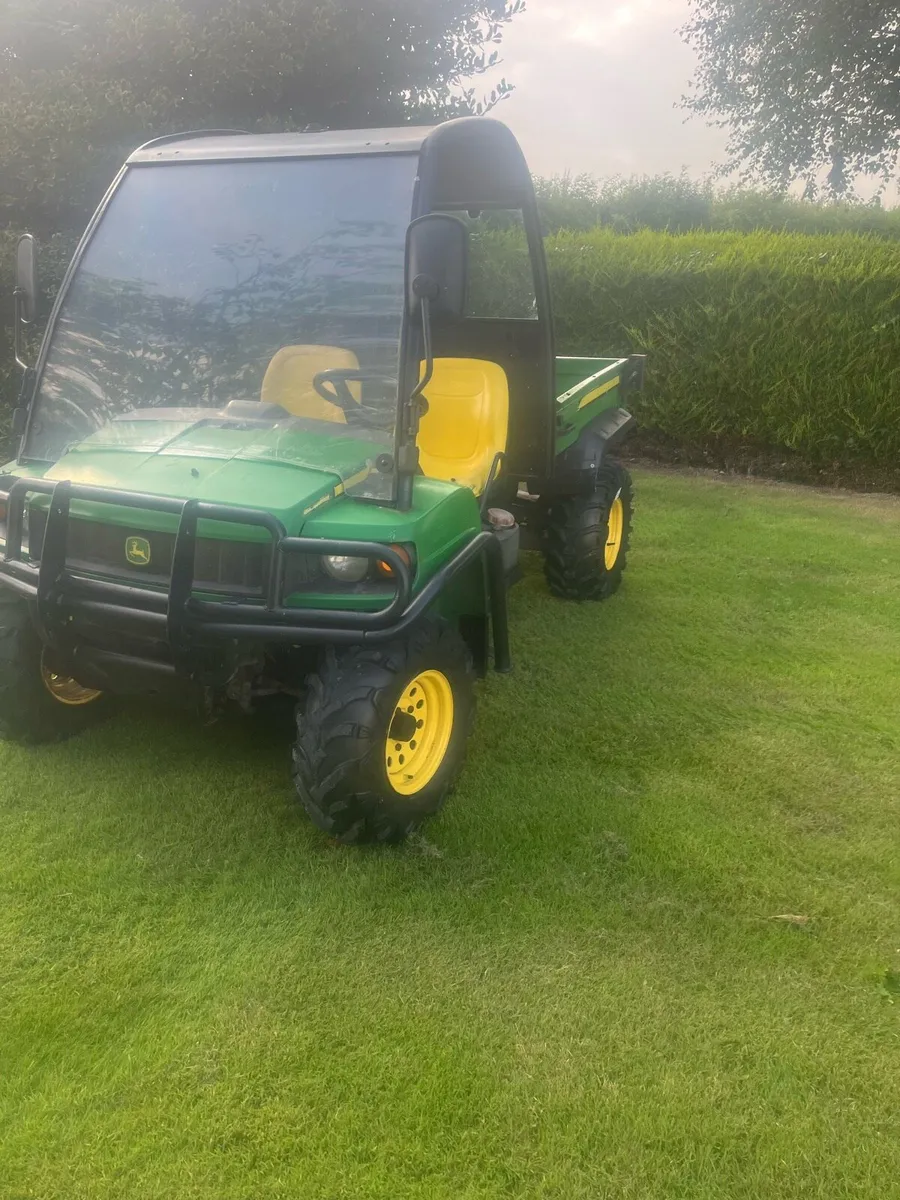 John deer gator - Image 1