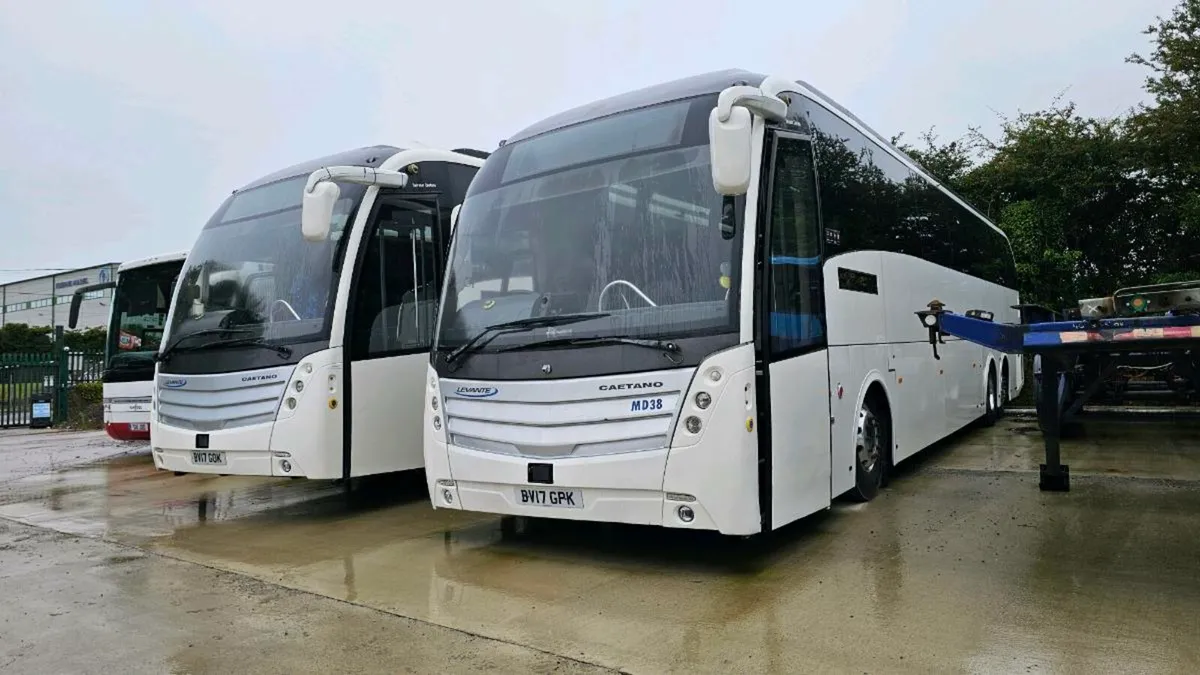Caetano and Volvo - Image 2