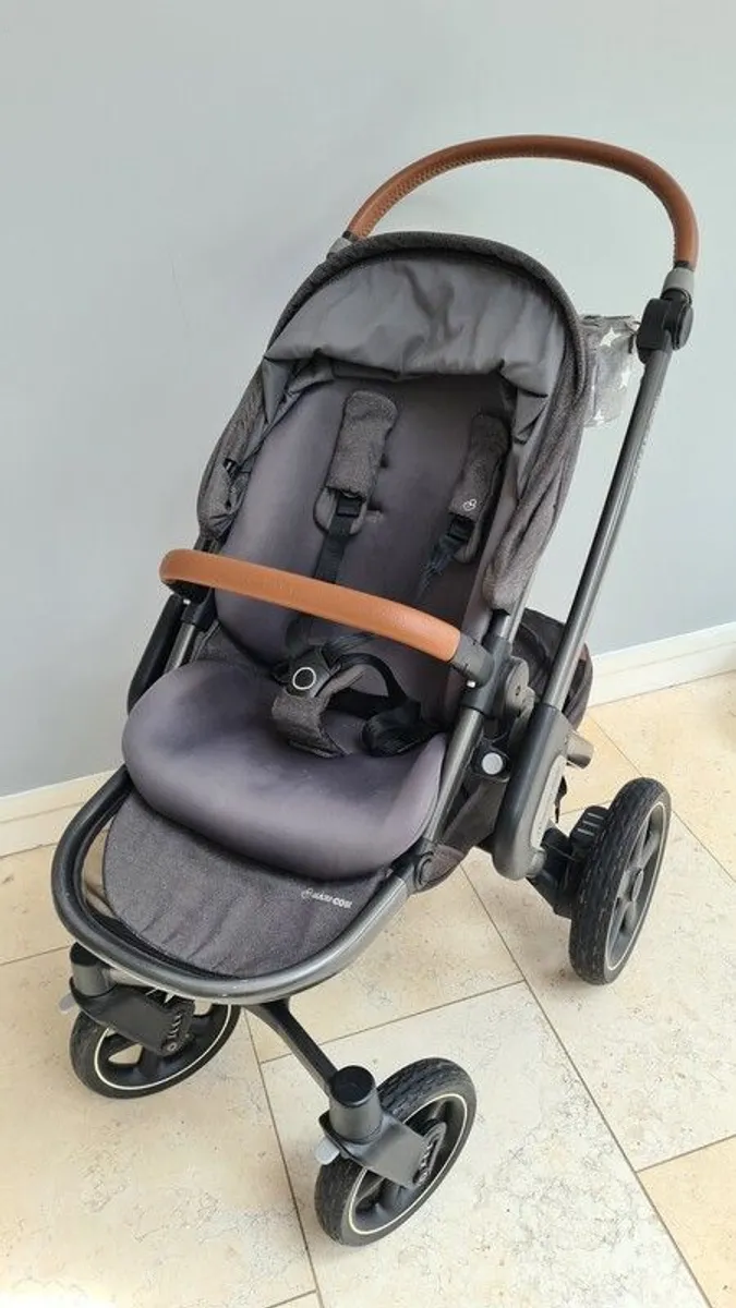 Maxi-Cosi Nova 3 Pushchair, 4 Wheel, Age - 0m to 3yrs - Pebble Infant Car Seat - Used - Image 1