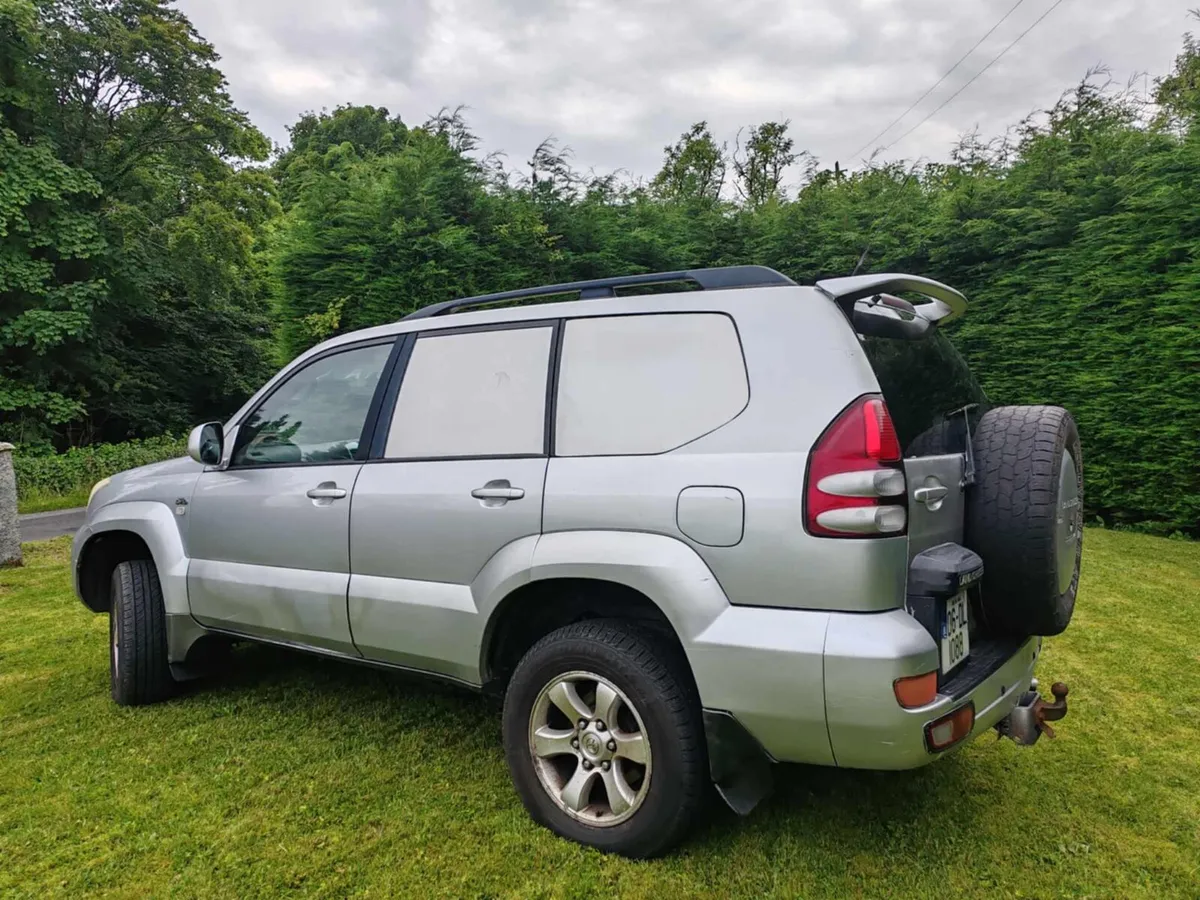 Toyota land cruiser - Image 2
