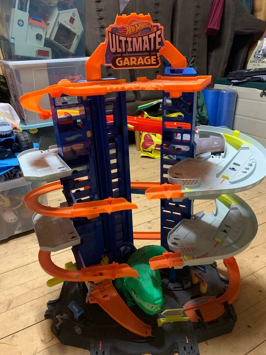 Hot Wheels Ultimate Garage - Image 1